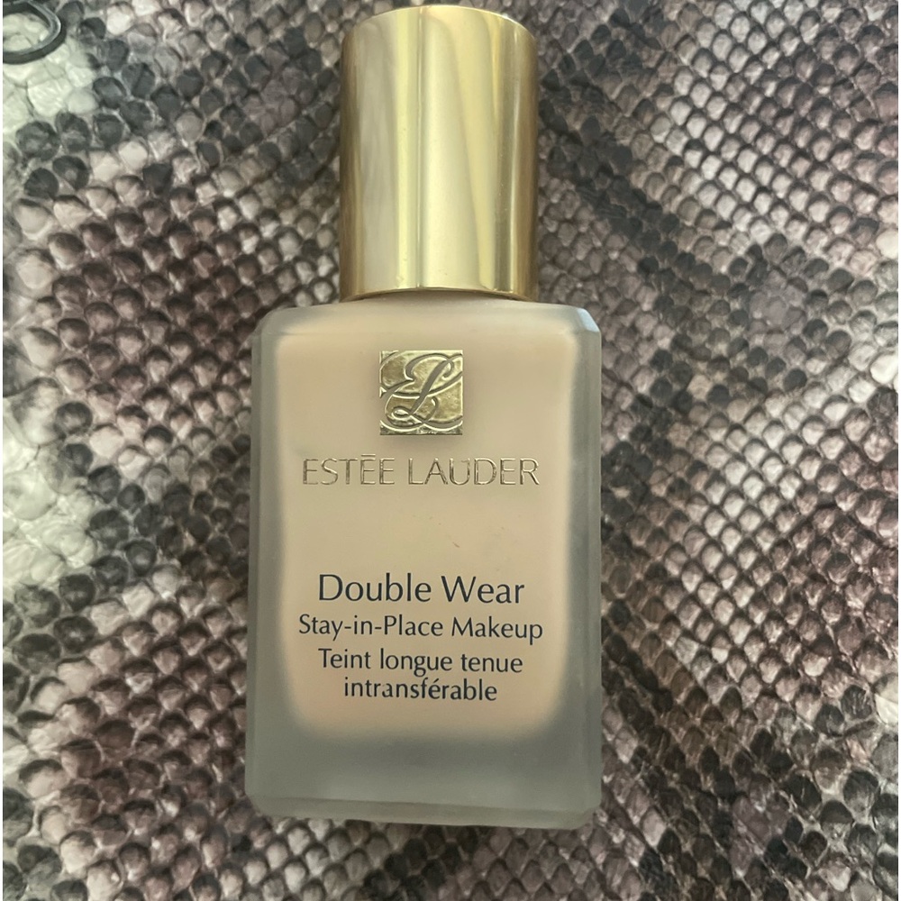 Estée Lauder Double Wear Foundation